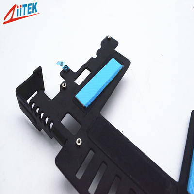 Изолятор Heatsink мягкого Compressible силикона термальный прокладывает 3.0w/Mk